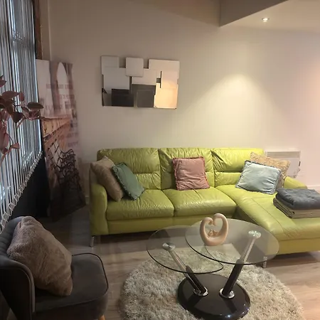 아파트 New - Sleeps 4 - Parking - Centre 브래드퍼드